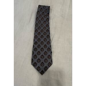 Andrew Scott Tie Men’s OS Gray Red Crest 100% Silk Office Attire Formal Neckwear